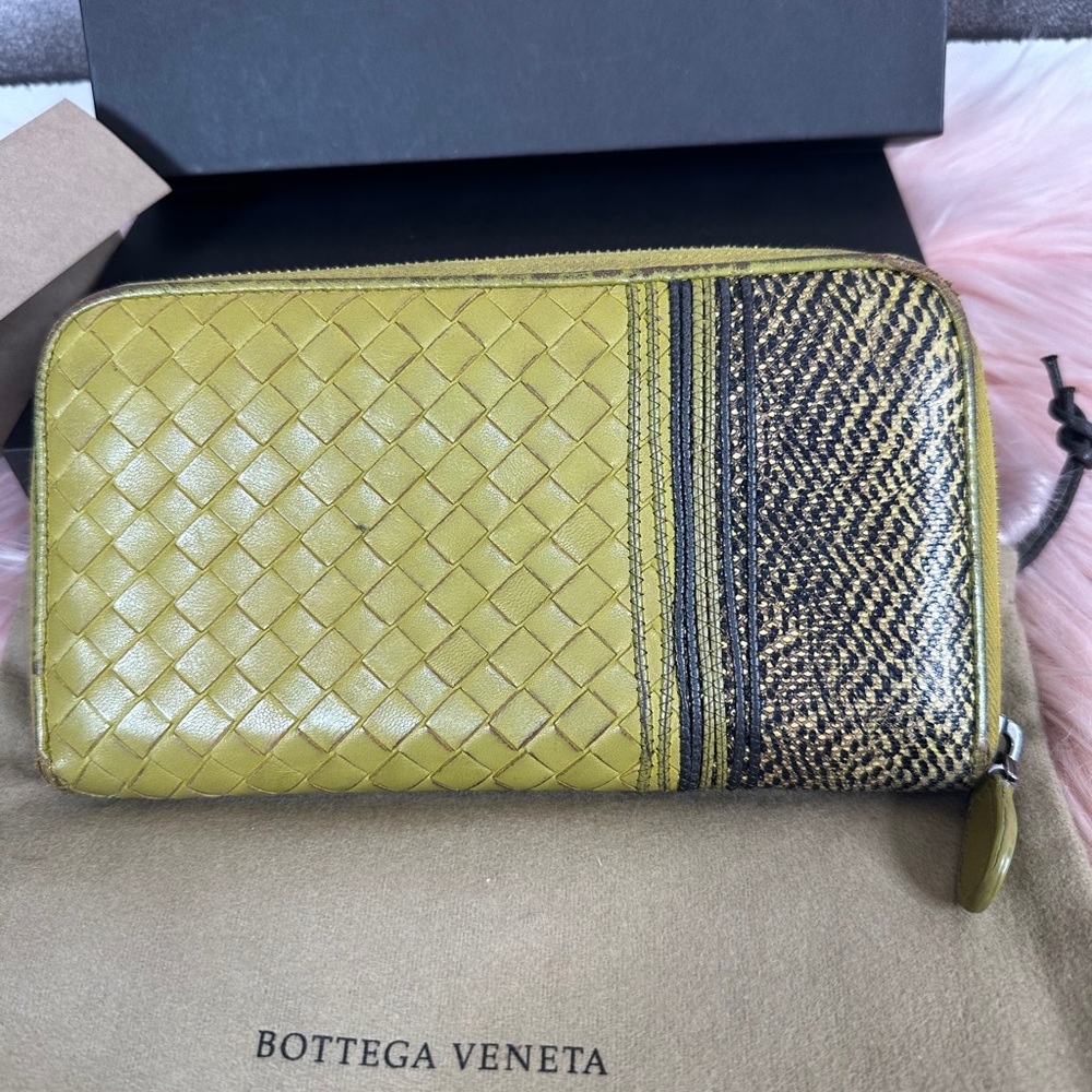Yellow Woven Wallet with Zipper - Picture 3 of 16